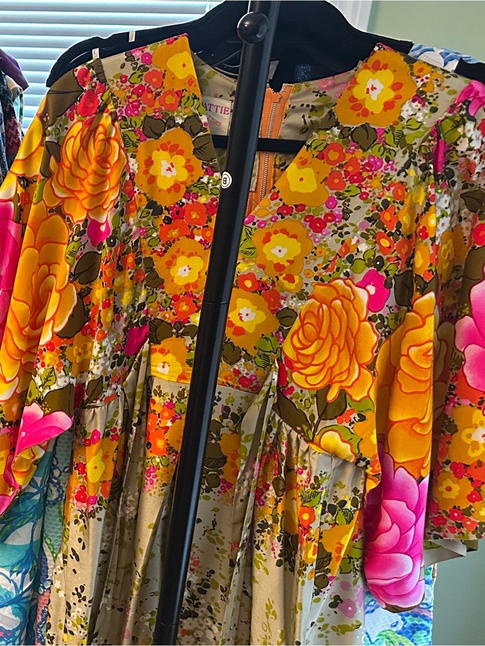 Vintage Hilo Hattie Kimono Muumuu Maxi Dress Hawaiian 60s 70s EUC Size 10 - Picture 2 of 2